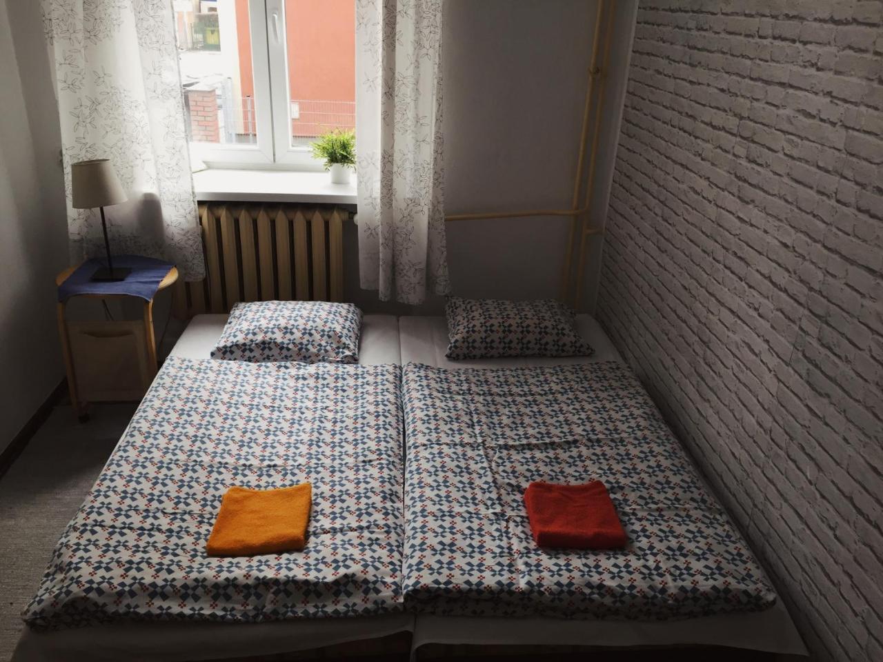 Hostel Aleje 28 Krakau Exterior foto